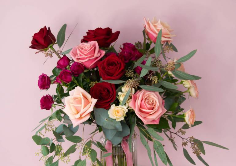 Valentines Day Flowers & Gifts