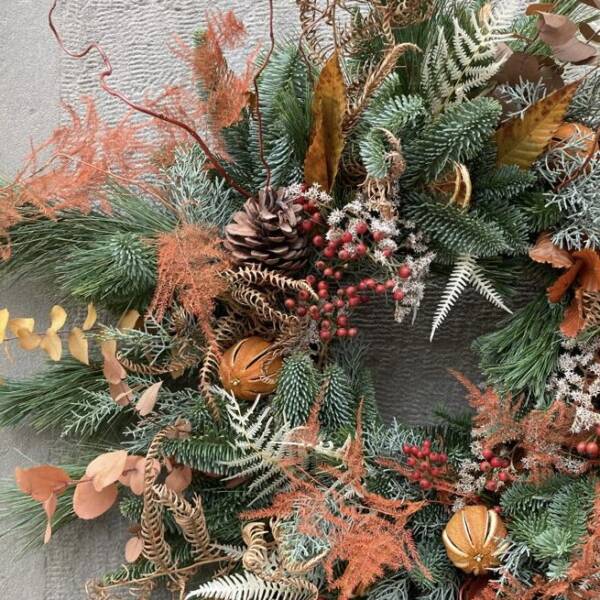 Festive woodland wreath